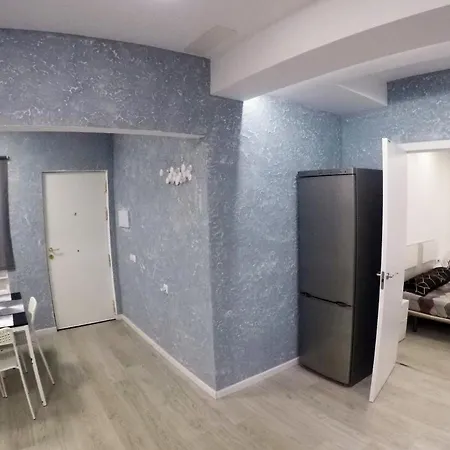 Fantastic 2 Bedrooms, Just 20 Meters From Ocean Playa de las Americas (Tenerife)