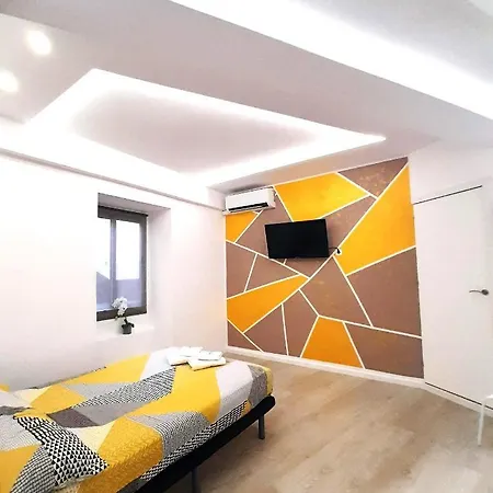Fantastic 2 Bedrooms, Just 20 Meters From Ocean Apartment