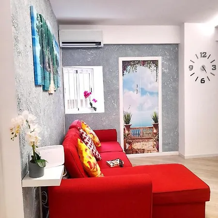 Fantastic 2 Bedrooms, Just 20 Meters From Ocean Apartment Playa de las Americas (Tenerife)